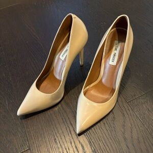 Steve Madden Tan Point stiletto Heels size 9.5